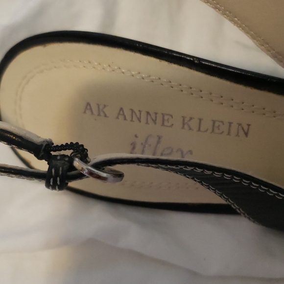 AK Anne Klein I Flex Strappy Open Toe Sandal 7M - Picture 6 of 7
